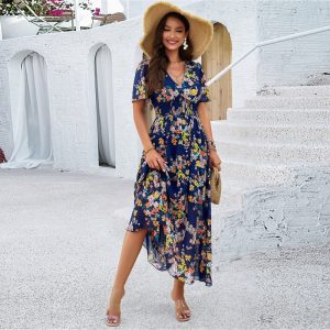 A temperament printed waist short-sleeved dress